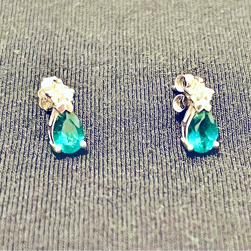 Zales oval emerald and diamond accent stud earrings in 10k white gold